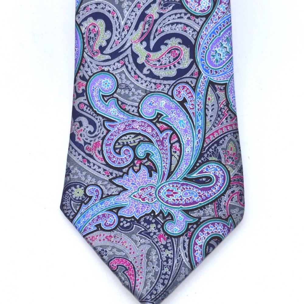 Ermenegildo Zegna Quindici 100% Silk Tie EUC Italy Paisley Purple